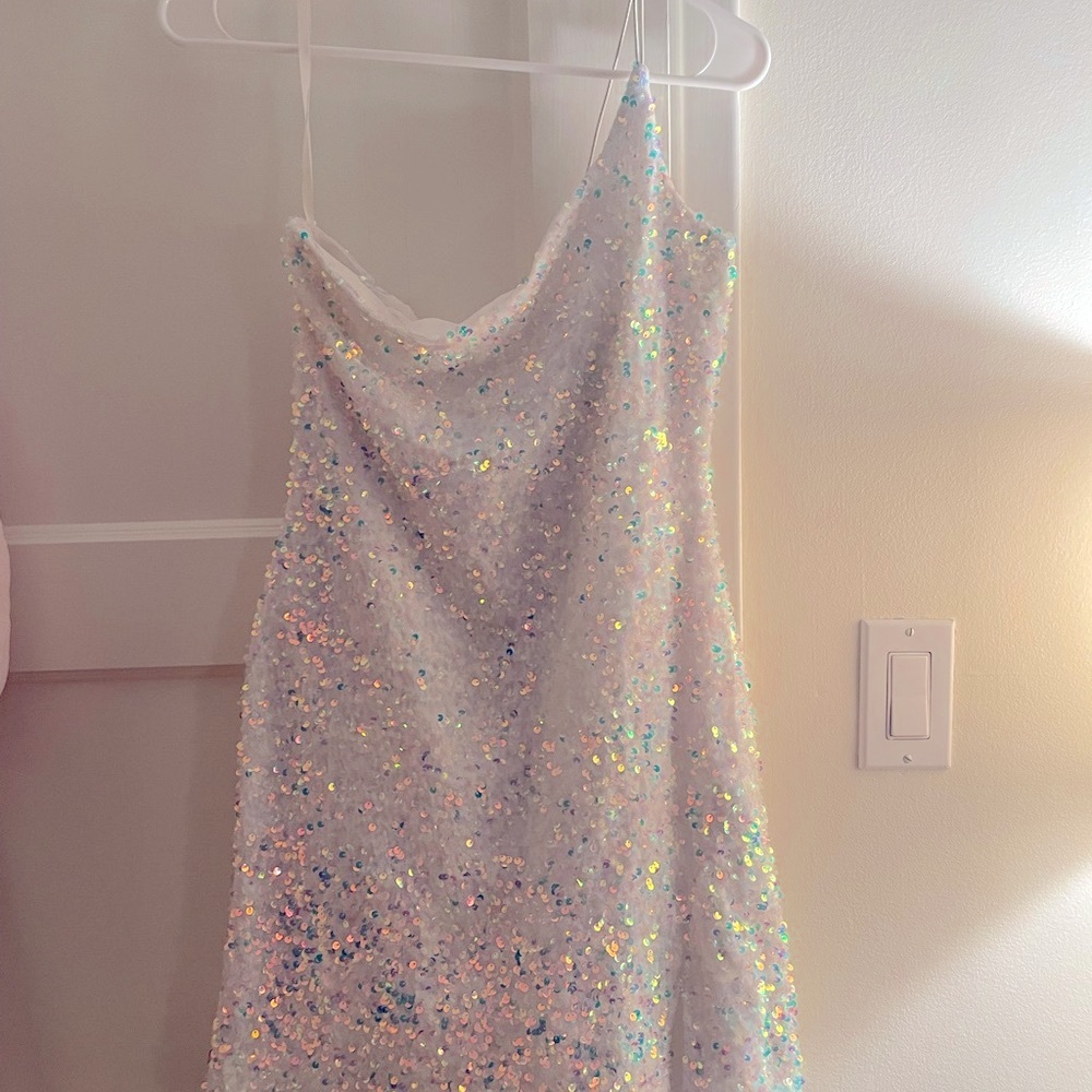 Windsor sequence one-shoulder dress
